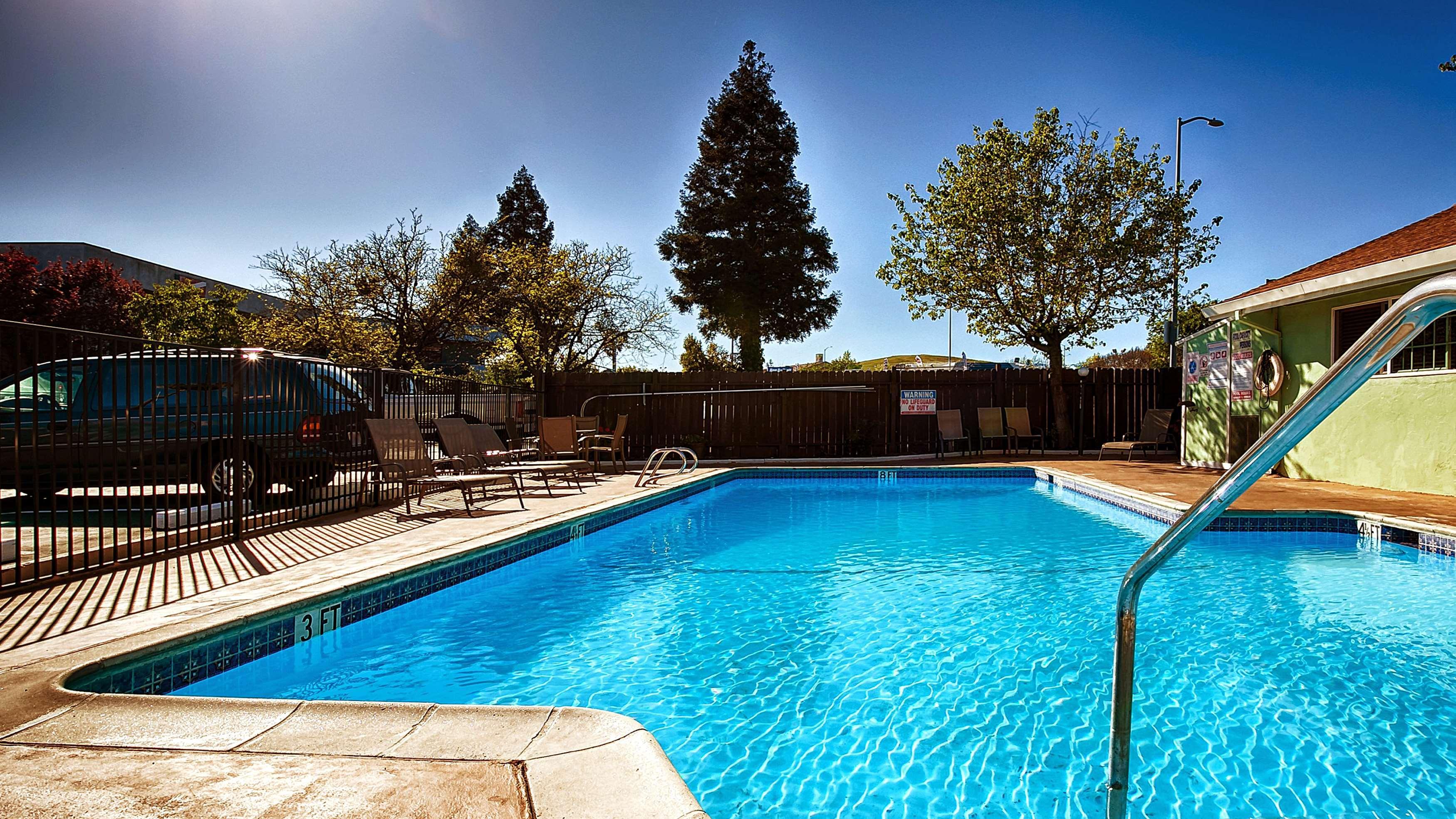 Best Western Heritage Inn Vacaville Bagian luar foto