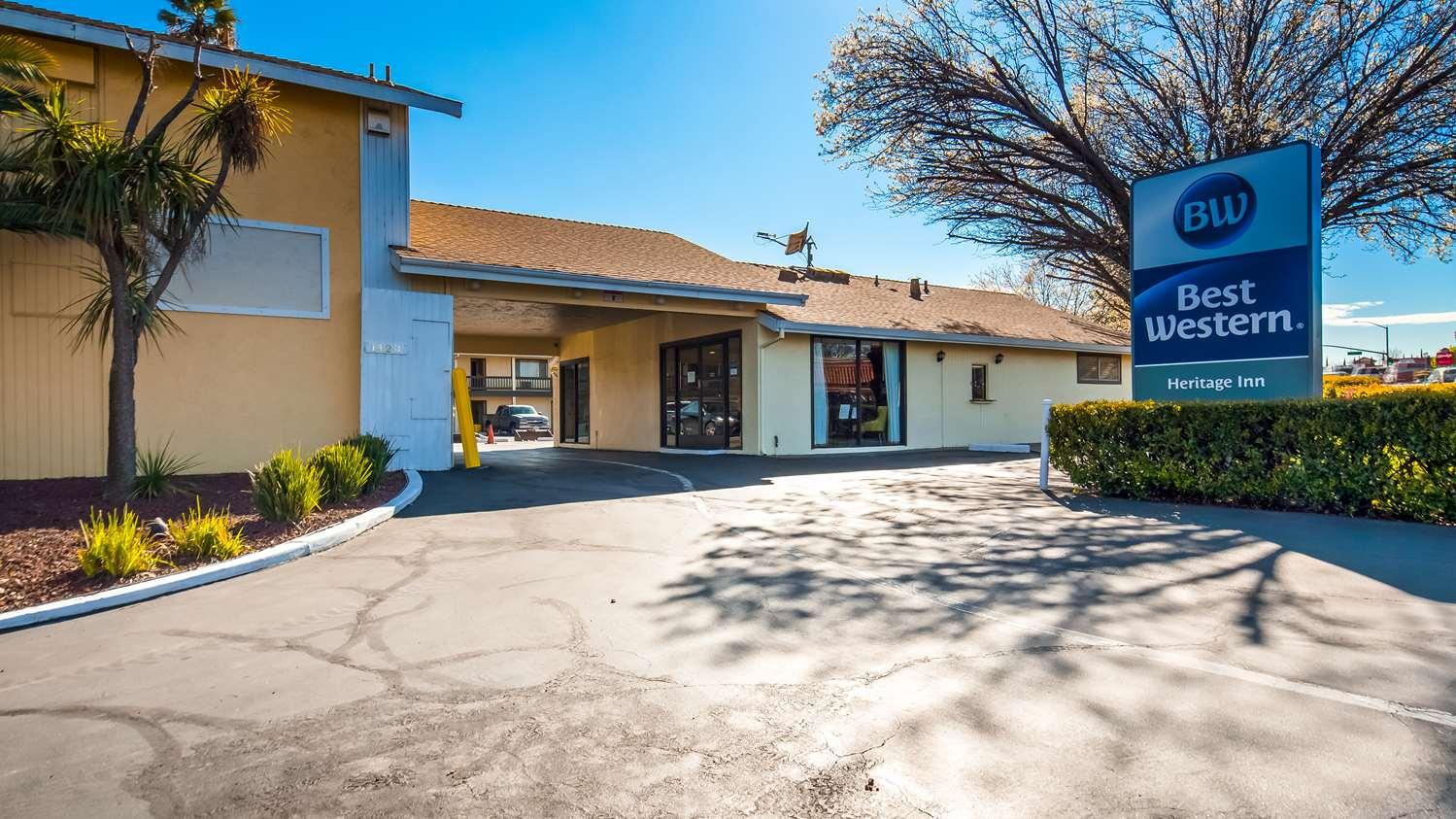 Best Western Heritage Inn Vacaville Bagian luar foto