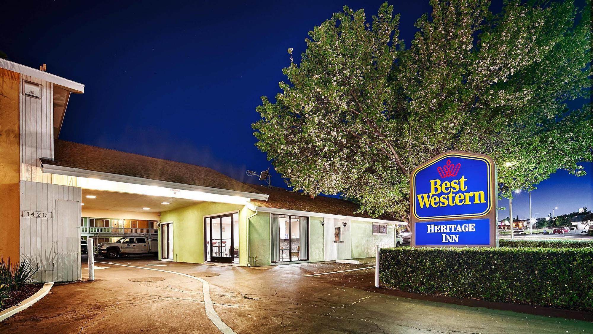 Best Western Heritage Inn Vacaville Bagian luar foto